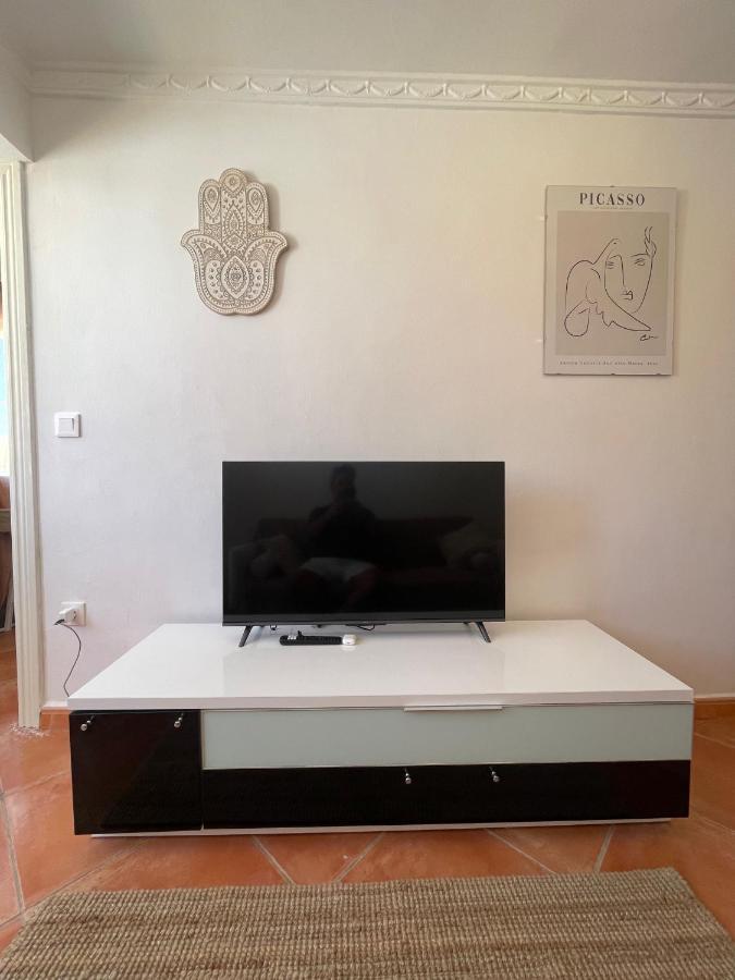 Two Bedroom In Center With Views Apartment Málaga